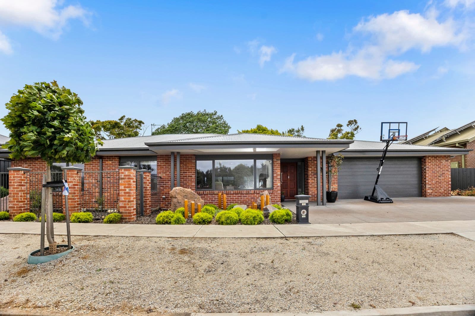 33 Lee Parade, Leongatha VIC 3953, Leongatha - Image 1
