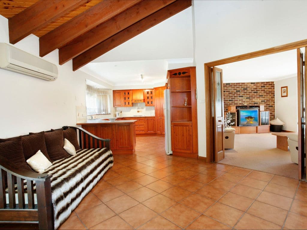 36 Claremont Crescent, Hinchinbrook - Thumbnail 3