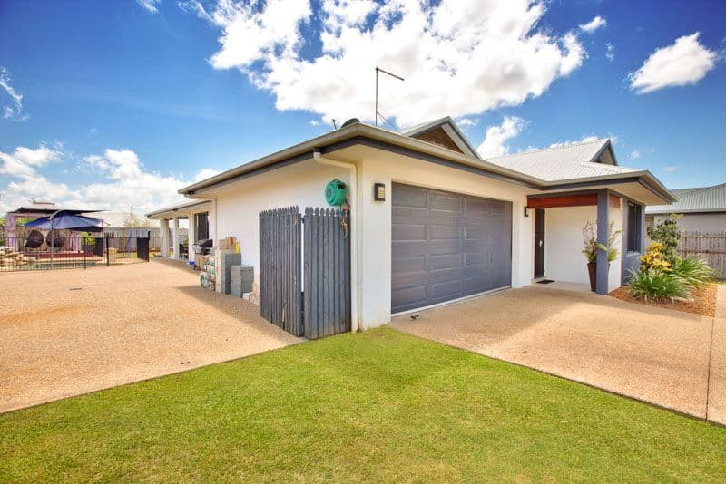 6 Laidley Close, BENTLEY PARK QLD 4869, Bentley Park - Thumbnail 2