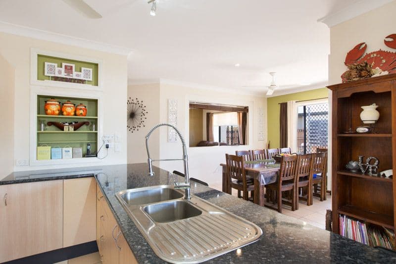 6 Laidley Close, BENTLEY PARK QLD 4869, Bentley Park - Thumbnail 8
