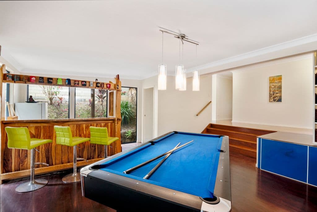 62 Forest Drive, Elanora QLD 4221, Elanora - Thumbnail 2