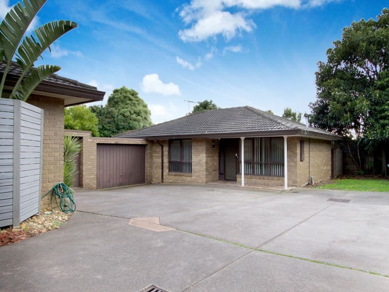 11 Bayview Road, Mornington VIC 3931, Mornington - Image 1