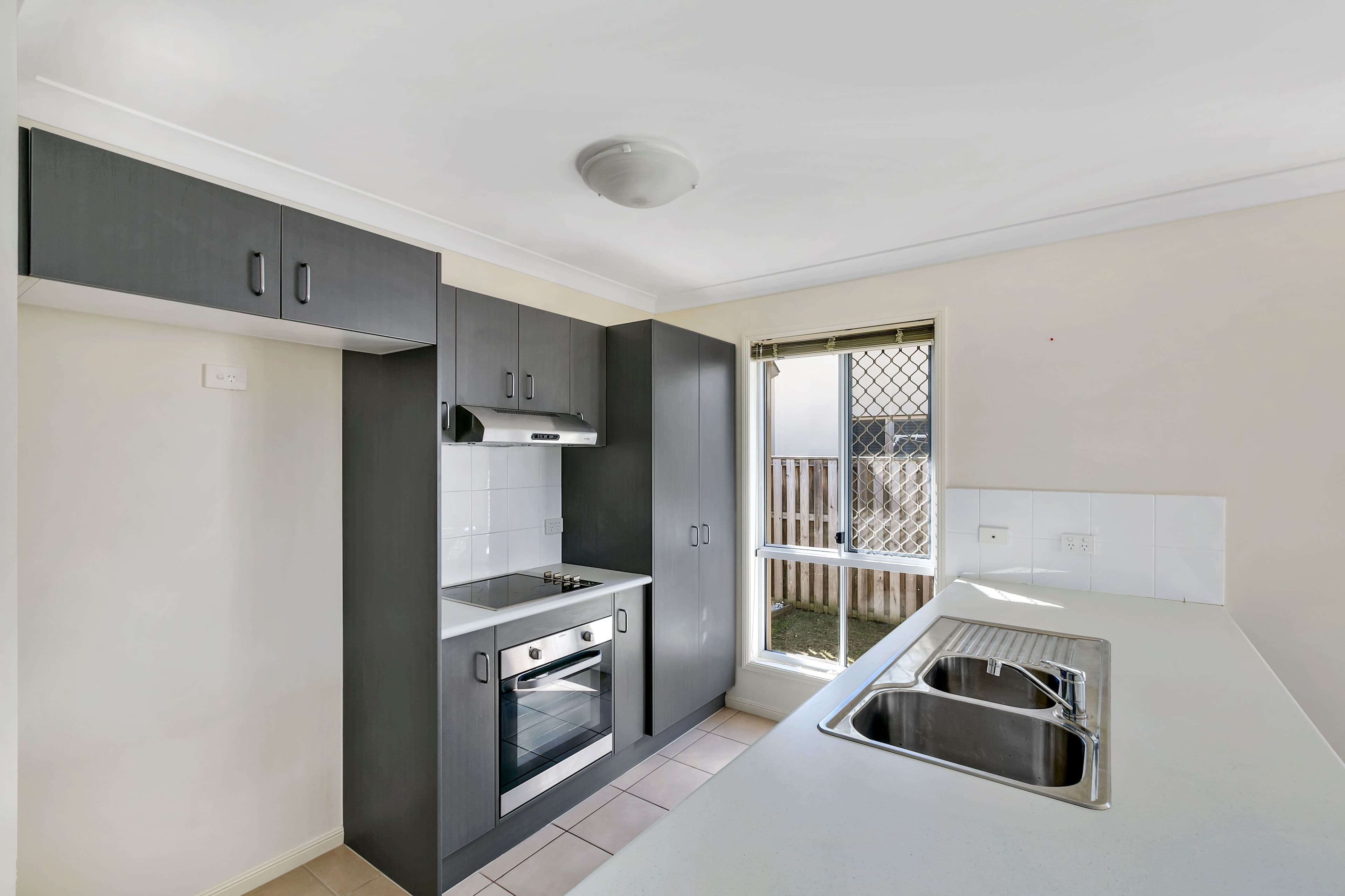 20 Conestoga Way, Upper Coomera QLD 4209, Upper Coomera - Thumbnail 2