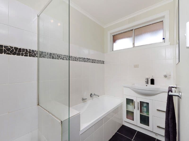 34 Beatrice Street, CHELTENHAM VIC 3192, Cheltenham - Thumbnail 3