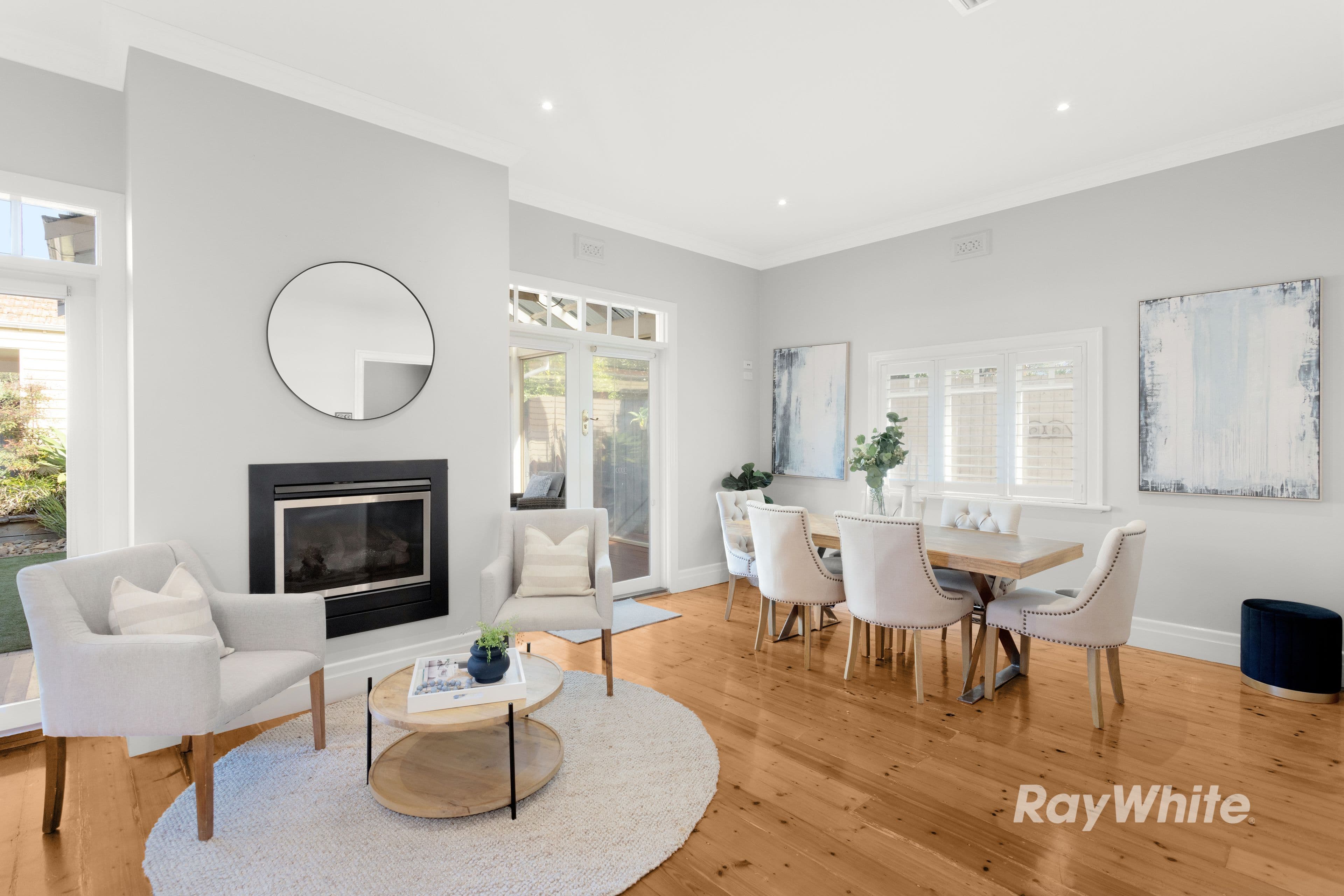 26 Carlisle Crescent, Hughesdale VIC 3166, Hughesdale - Thumbnail 2