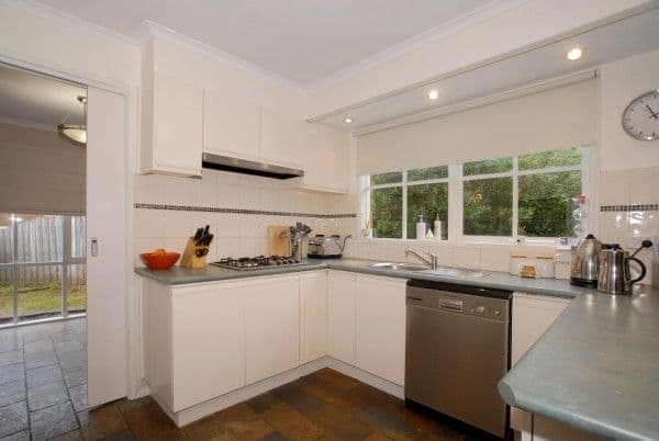 8 Landstead Court, CARRUM DOWNS VIC 3201, Carrum Downs - Thumbnail 2