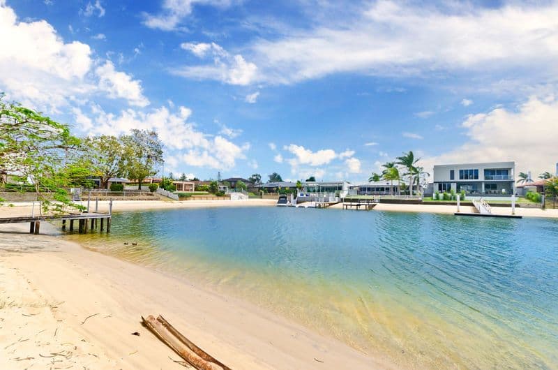 93 T E Peters Drive, BROADBEACH WATERS QLD 4218, Broadbeach Waters - Thumbnail 4