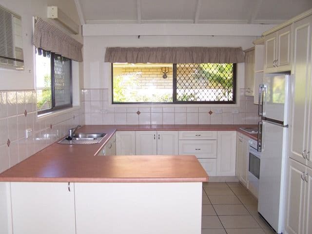 93 T E Peters Drive, BROADBEACH WATERS QLD 4218, Broadbeach Waters - Thumbnail 7