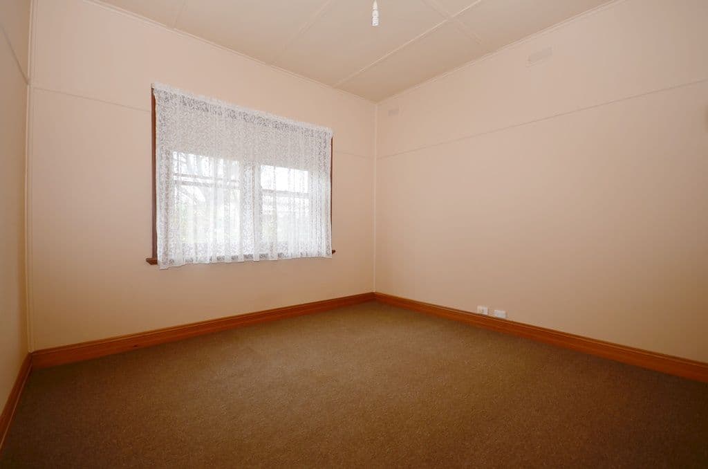202 Cobden Street, MOUNT PLEASANT VIC 3350, Mount Pleasant - Thumbnail 7