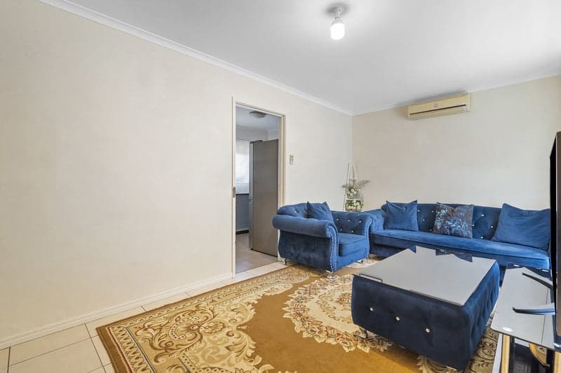 111 Station Road, Woodridge - Thumbnail 7