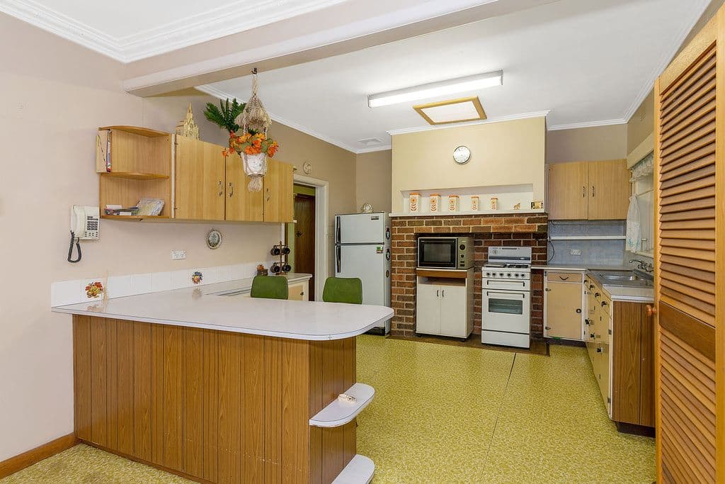 122 McMahon Road, Reservoir VIC 3073, Reservoir - Thumbnail 4