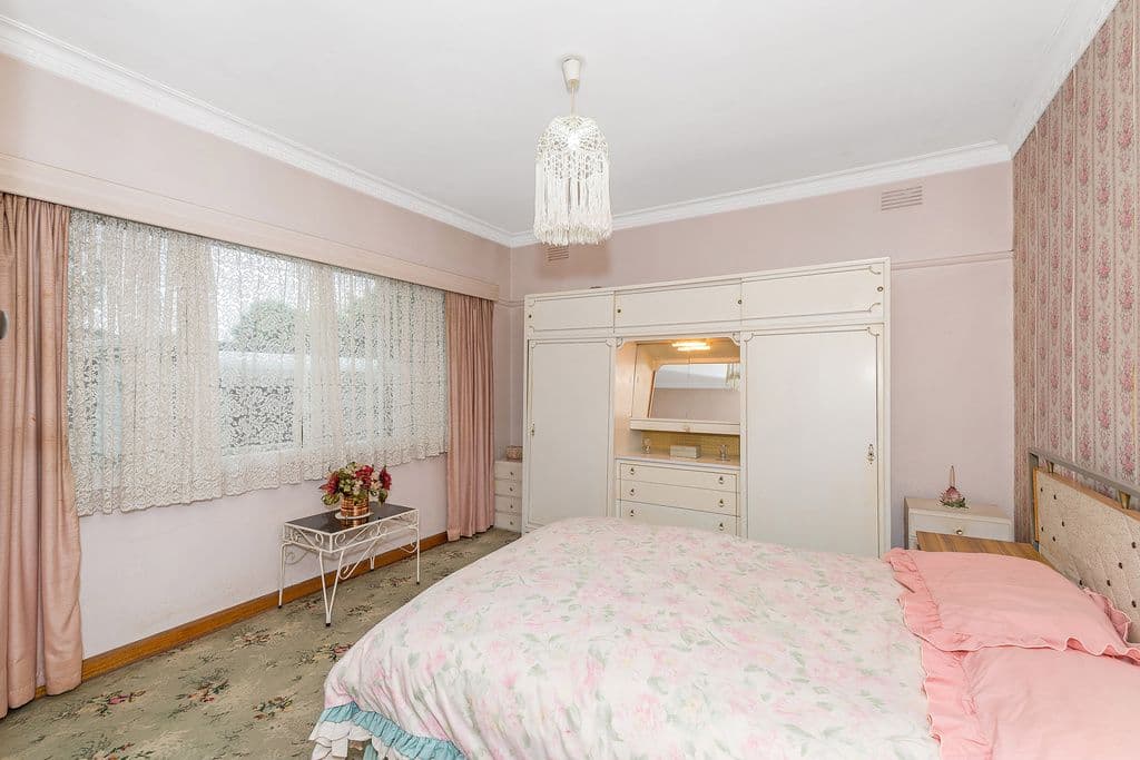 122 McMahon Road, Reservoir VIC 3073, Reservoir - Thumbnail 7