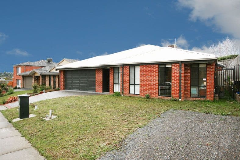 33 Larbert Road, MOOROOLBARK VIC 3138, Mooroolbark - Thumbnail 2