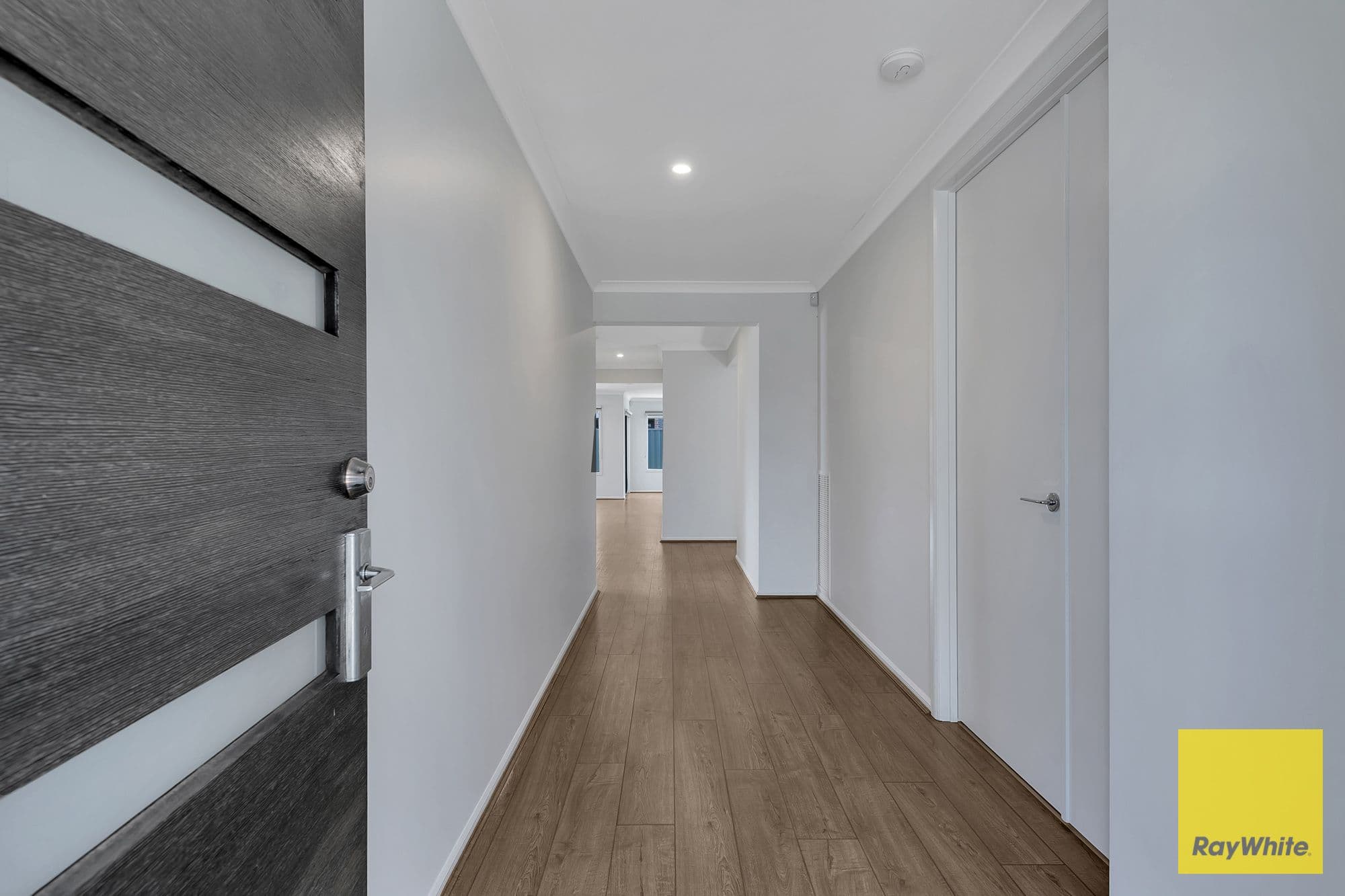 6 Vital Drive, Tarneit VIC 3029, Tarneit - Thumbnail 2