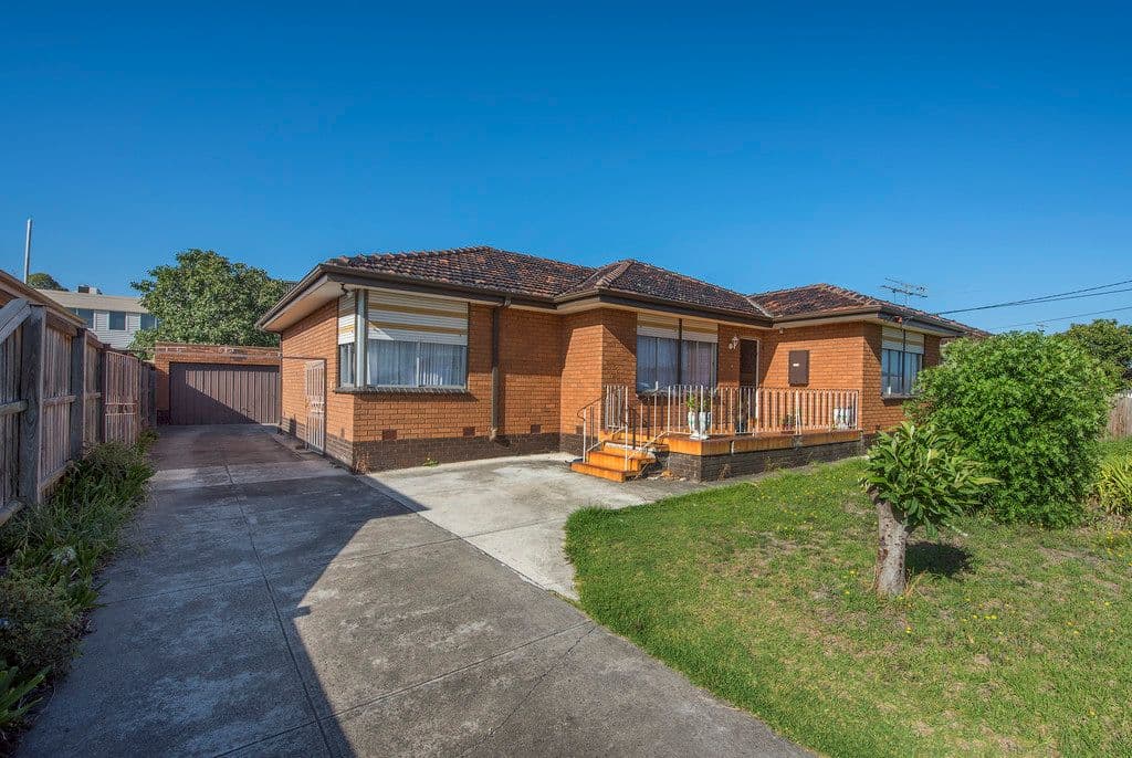 173 Broadhurst Avenue, Reservoir VIC 3073, Reservoir - Thumbnail 2