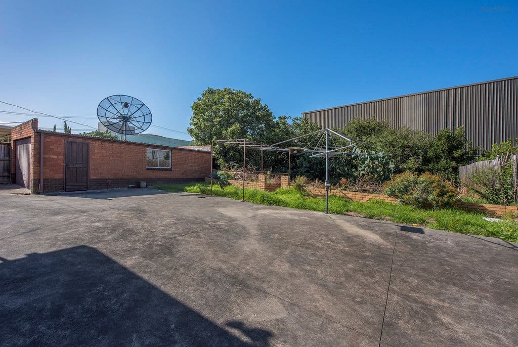 173 Broadhurst Avenue, Reservoir VIC 3073, Reservoir - Thumbnail 7