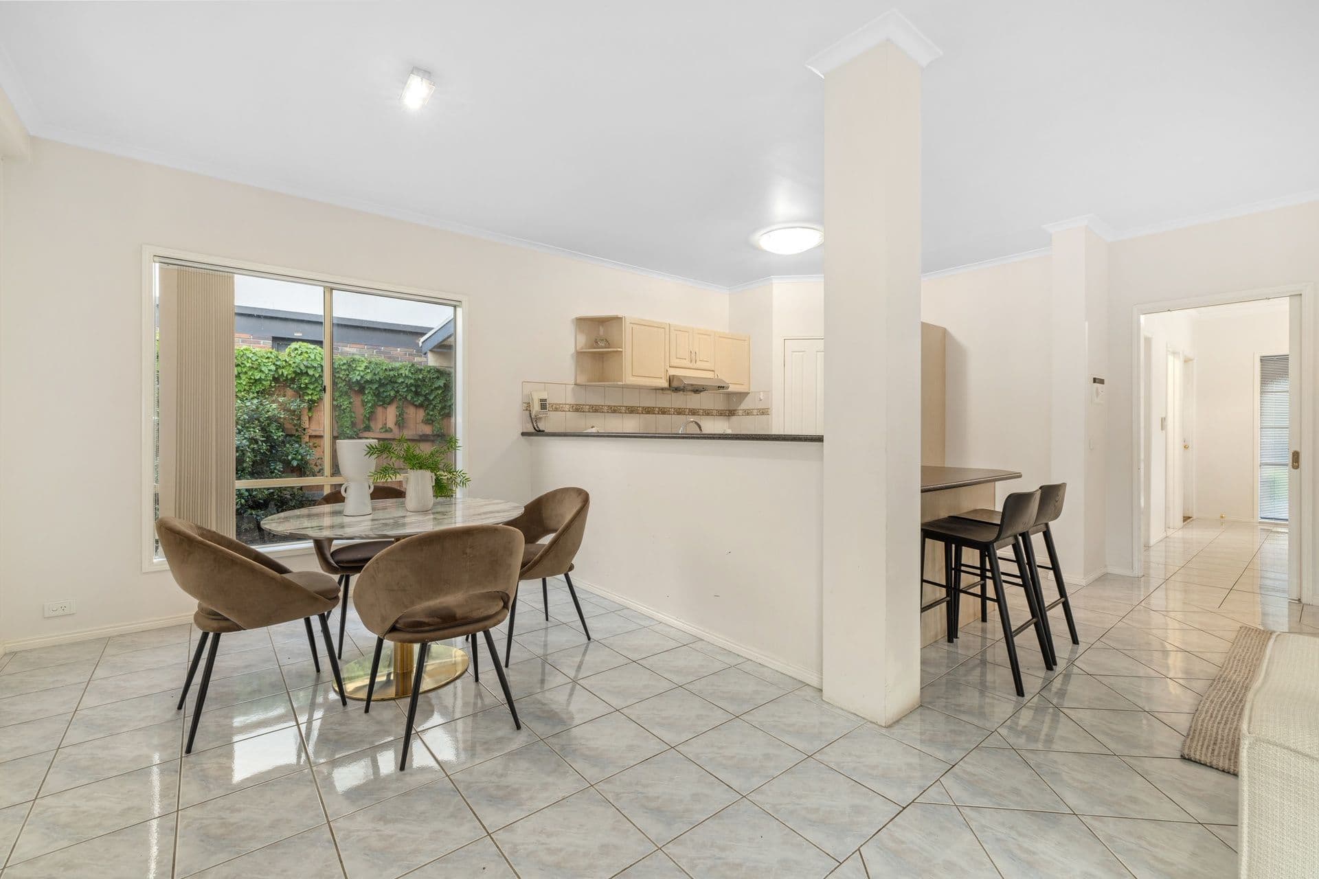 7 Autumn Court, Glen Waverley VIC 3150, Glen Waverley - Thumbnail 5
