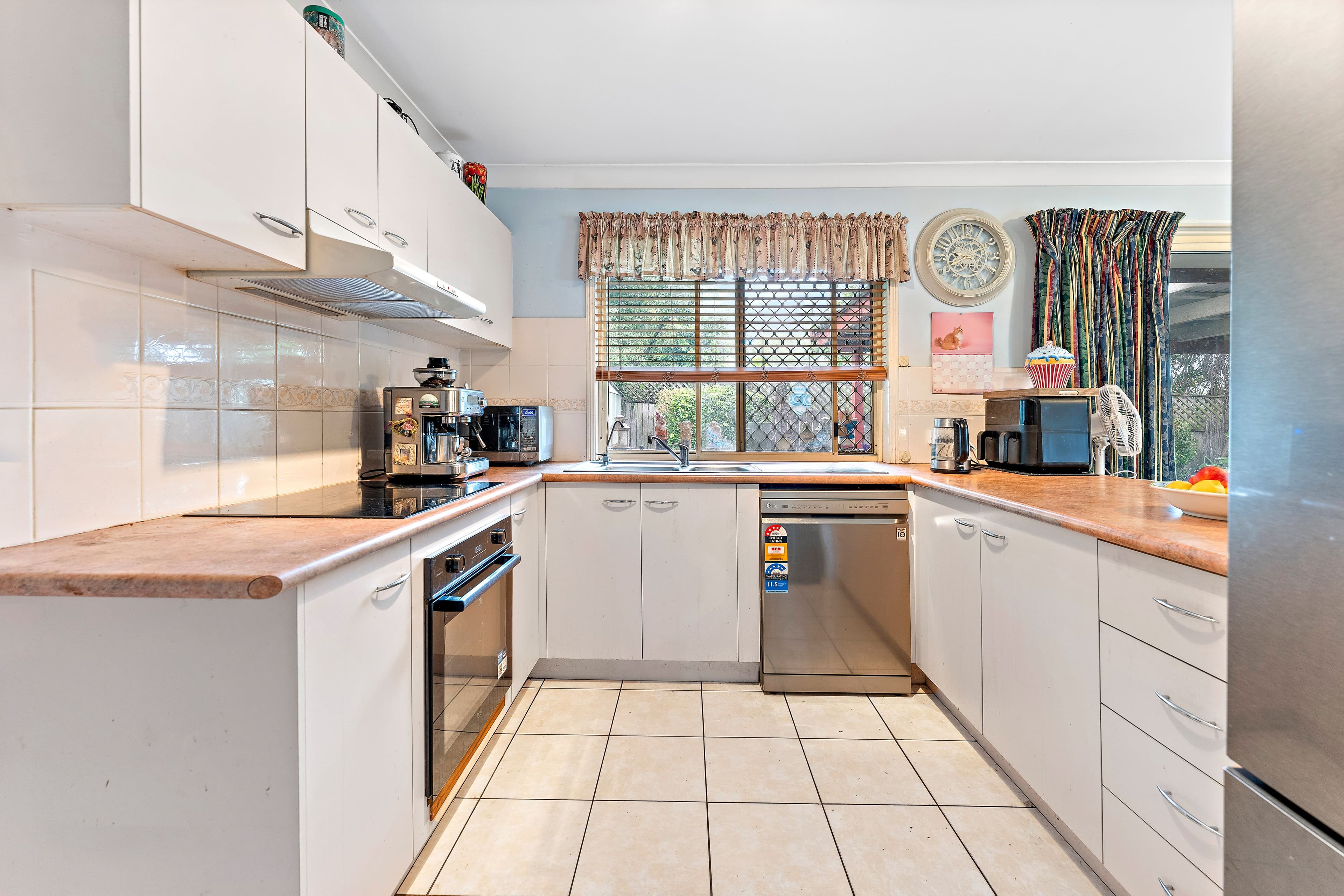 30 Timaru Crescent, Eight Mile Plains QLD 4113, Eight Mile Plains - Thumbnail 4