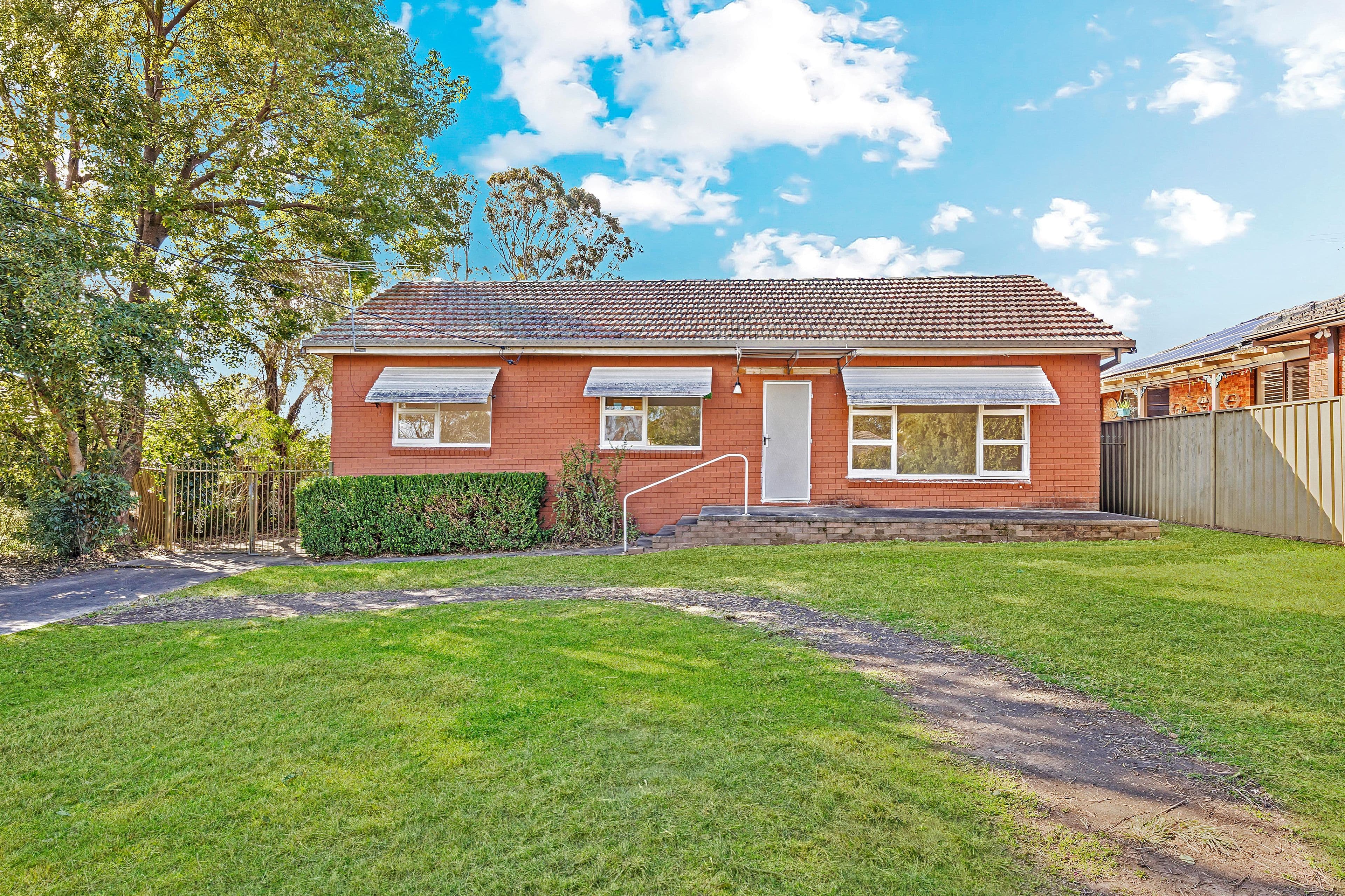 16 Normac Road, Girraween NSW 2145, Girraween - Thumbnail 2