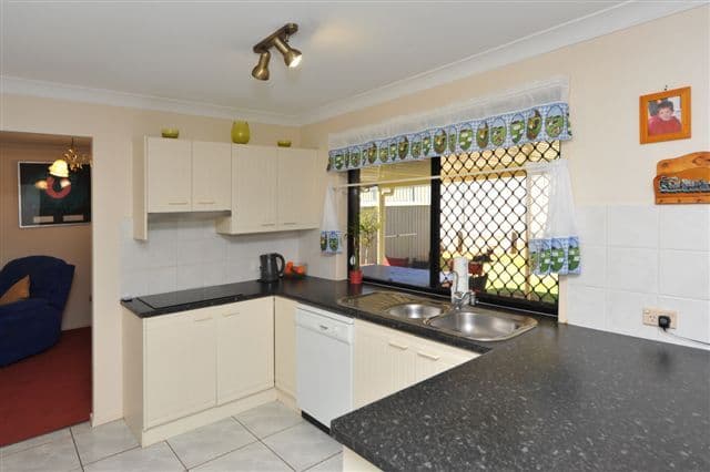 19  Biscay Crescent, GLENVALE QLD 4350, Glenvale - Thumbnail 2