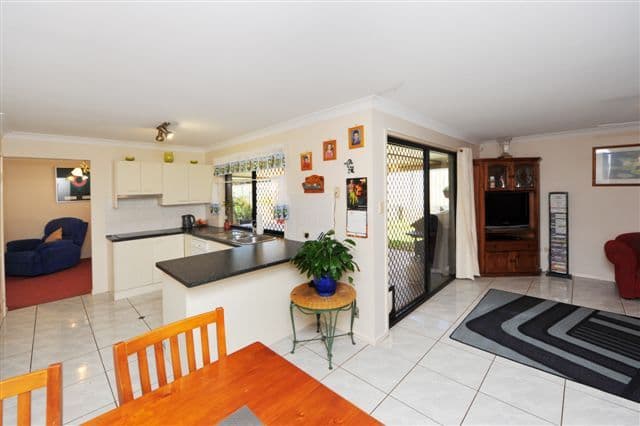 19  Biscay Crescent, GLENVALE QLD 4350, Glenvale - Thumbnail 5