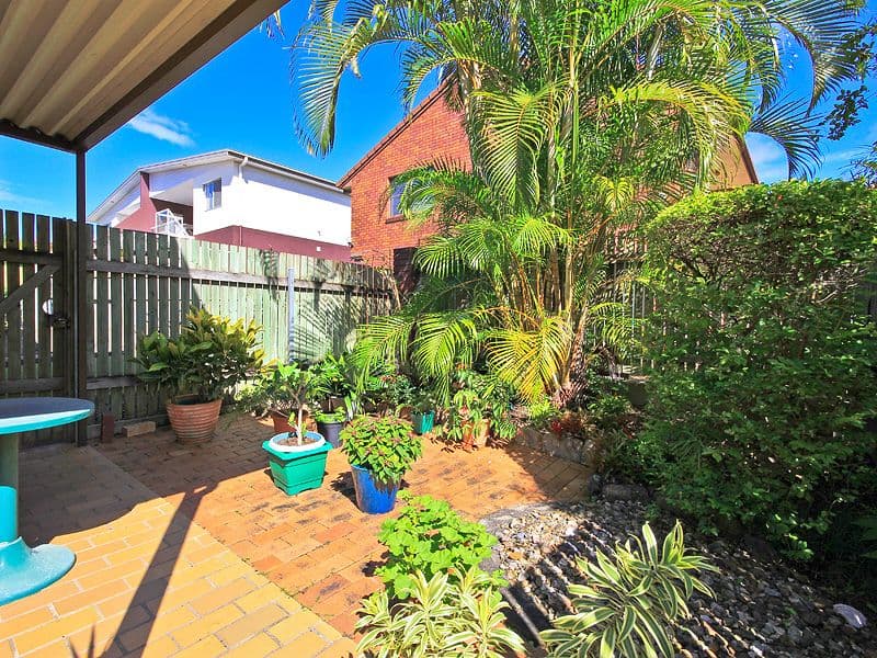 33 Kinmond Avenue, WAVELL HEIGHTS QLD 4012, Wavell Heights - Thumbnail 4