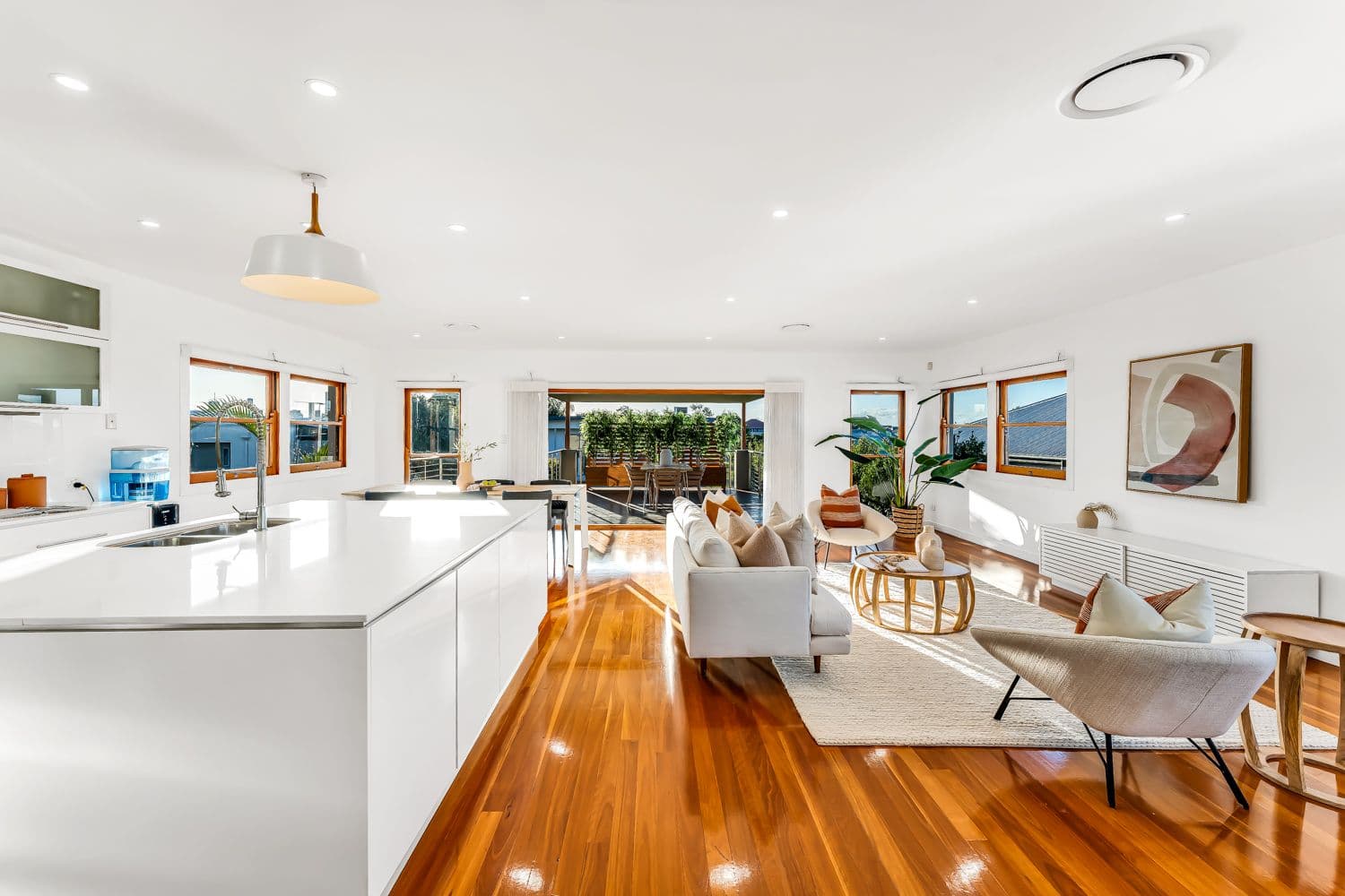 10 Thorpe Street, Balmoral QLD 4171, Balmoral - Image 1