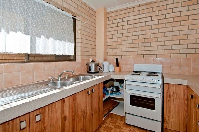 8 Prince Street, LOGAN CENTRAL QLD 4114, Logan Central - Thumbnail 3