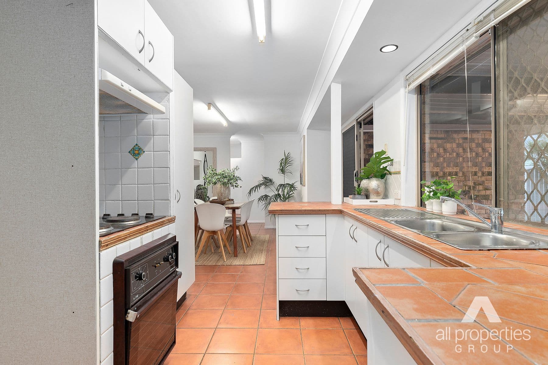 4 Williams Way, Calamvale QLD 4116, Calamvale - Thumbnail 2