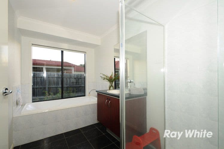 40 Silver Creek Drive, LYNBROOK VIC 3975, Lynbrook - Thumbnail 8