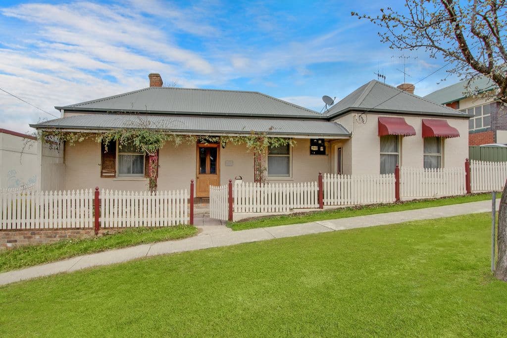 54 Verner Street, Goulburn - Image 1