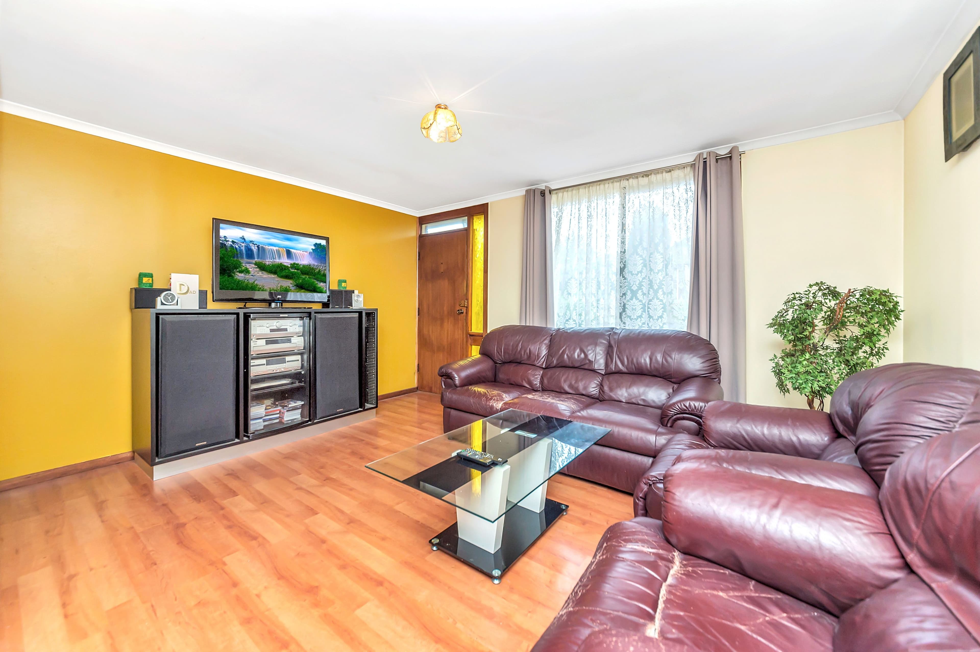 27 Dunn Street, Queanbeyan West - Thumbnail 2