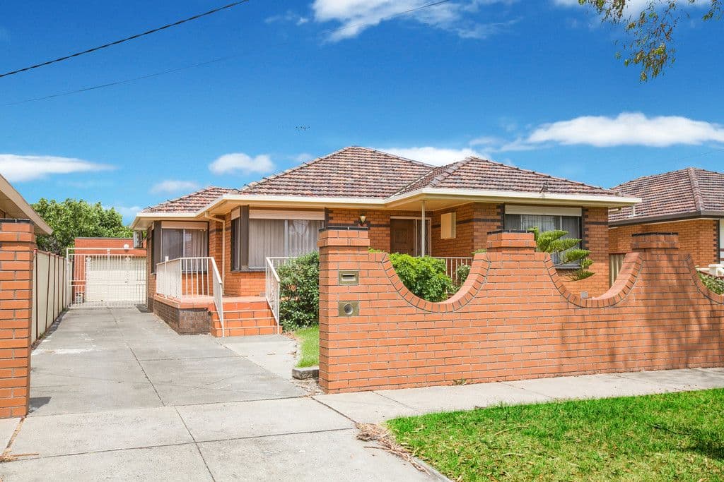 43 Tunaley Parade, Reservoir VIC 3073, Reservoir - Thumbnail 2
