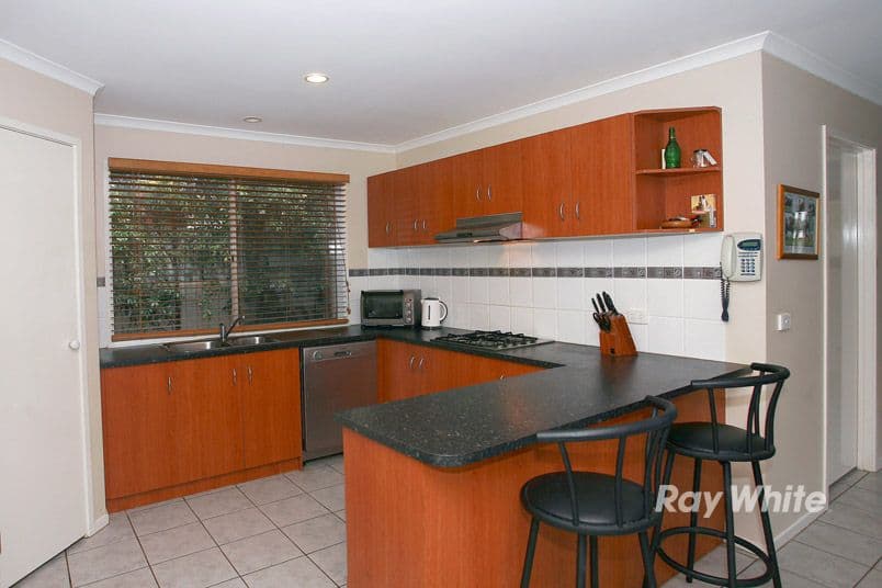 9 Gatehouse Parade, CRANBOURNE EAST VIC 3977, Cranbourne East - Thumbnail 3