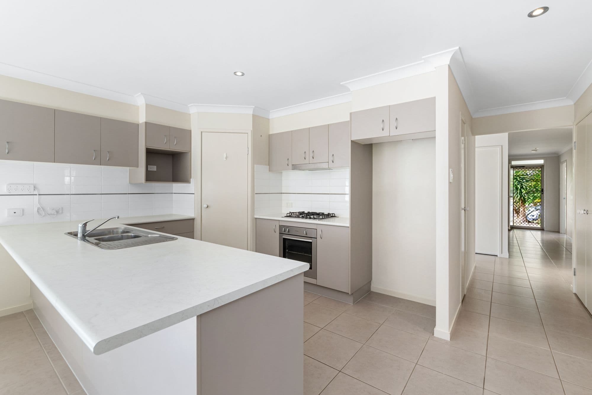 27 Shimao Crescent, North Lakes QLD 4509, North Lakes - Thumbnail 2