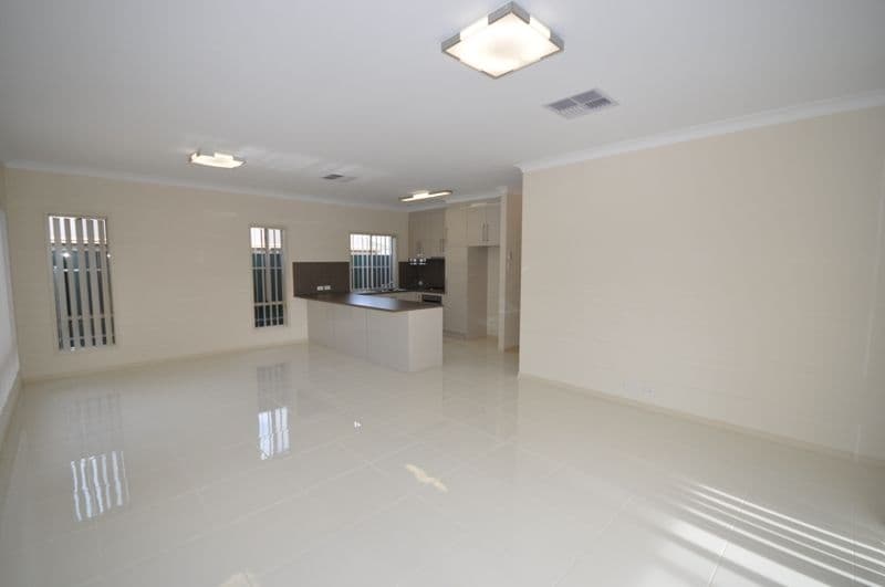 40 Camelot Drive, BLAKEVIEW SA 5114, Blakeview - Thumbnail 3
