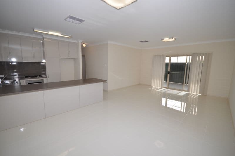 40 Camelot Drive, BLAKEVIEW SA 5114, Blakeview - Thumbnail 4