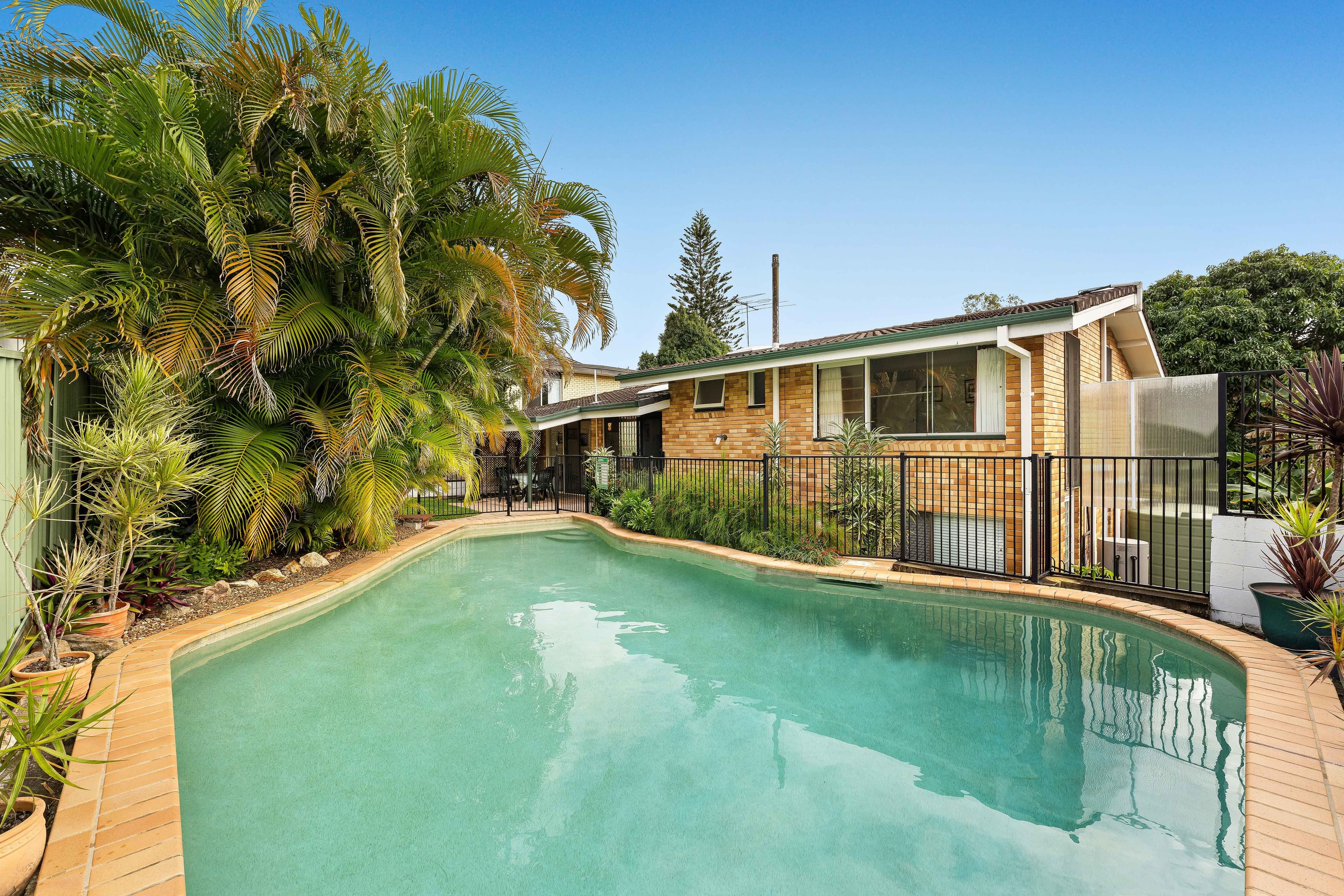 17 Warana Street, The Gap QLD 4061, The Gap - Thumbnail 2