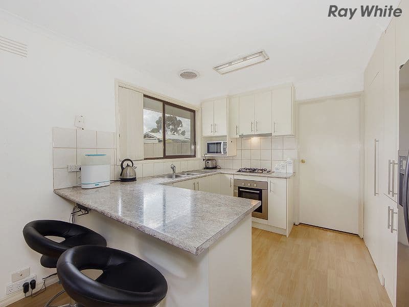 12 Pilbara Court, KINGS PARK VIC 3021, Kings Park - Thumbnail 4