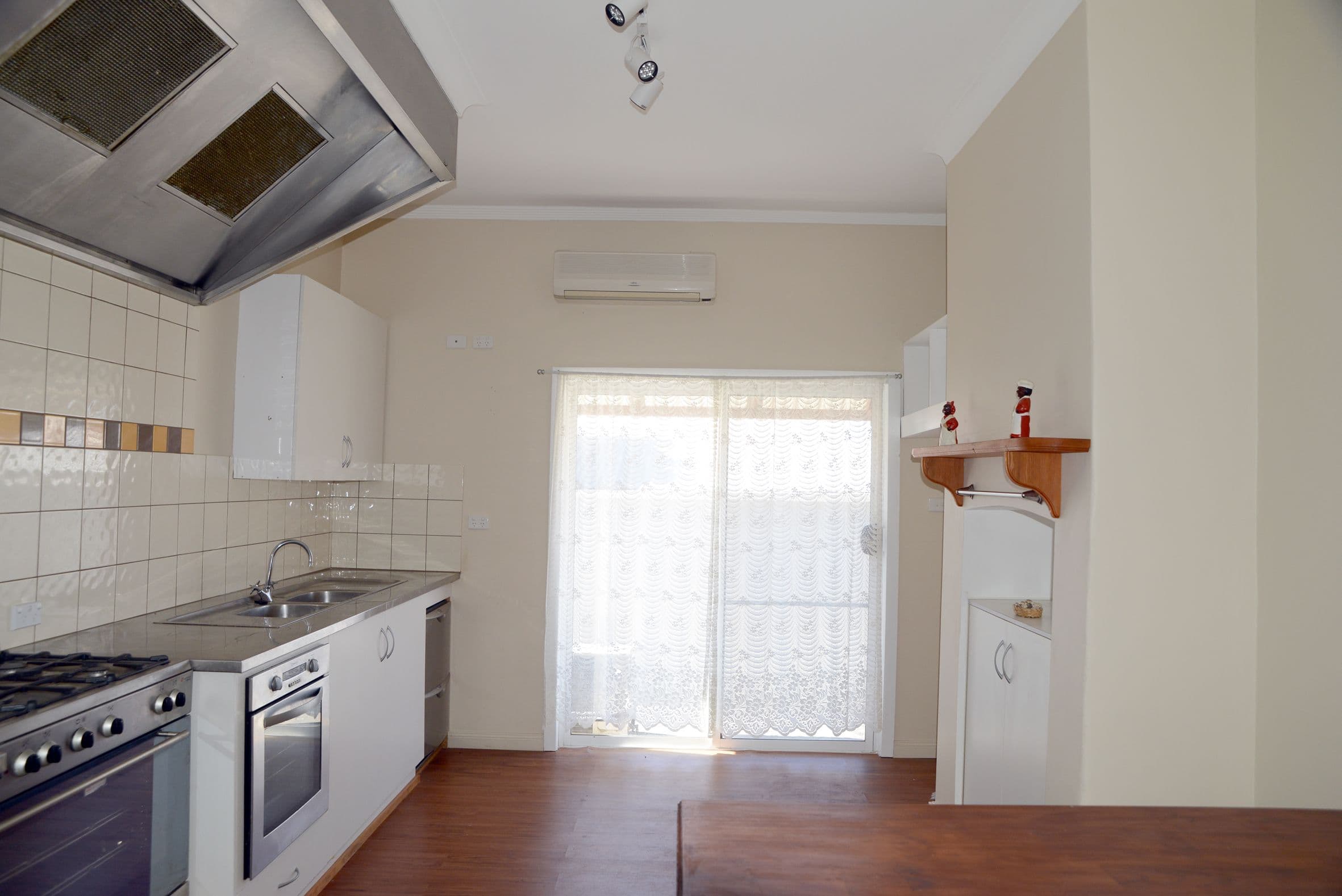 69 Greenham Street, Dartmoor VIC 3304, Dartmoor - Thumbnail 4