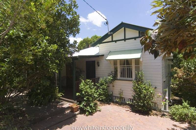 6 Rankin Street, INDOOROOPILLY QLD 4068, Indooroopilly - Thumbnail 2