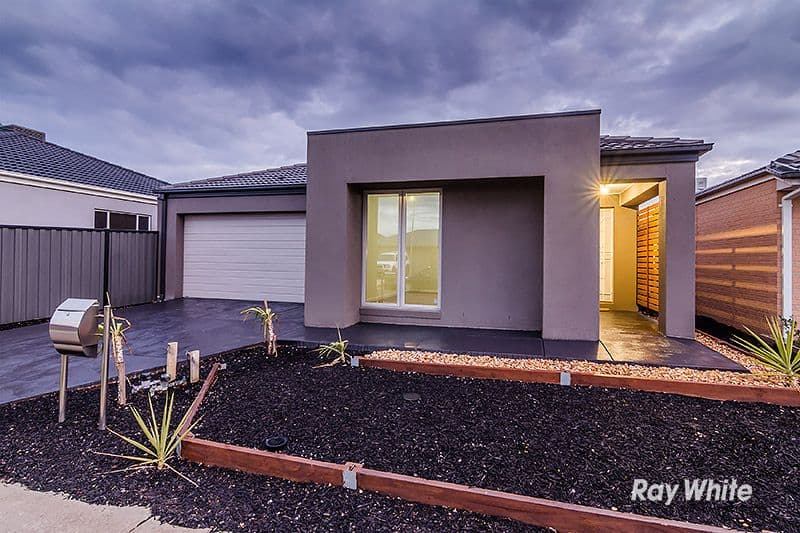 12 Morphetville Street, Clyde North VIC 3978, Clyde North - Thumbnail 2