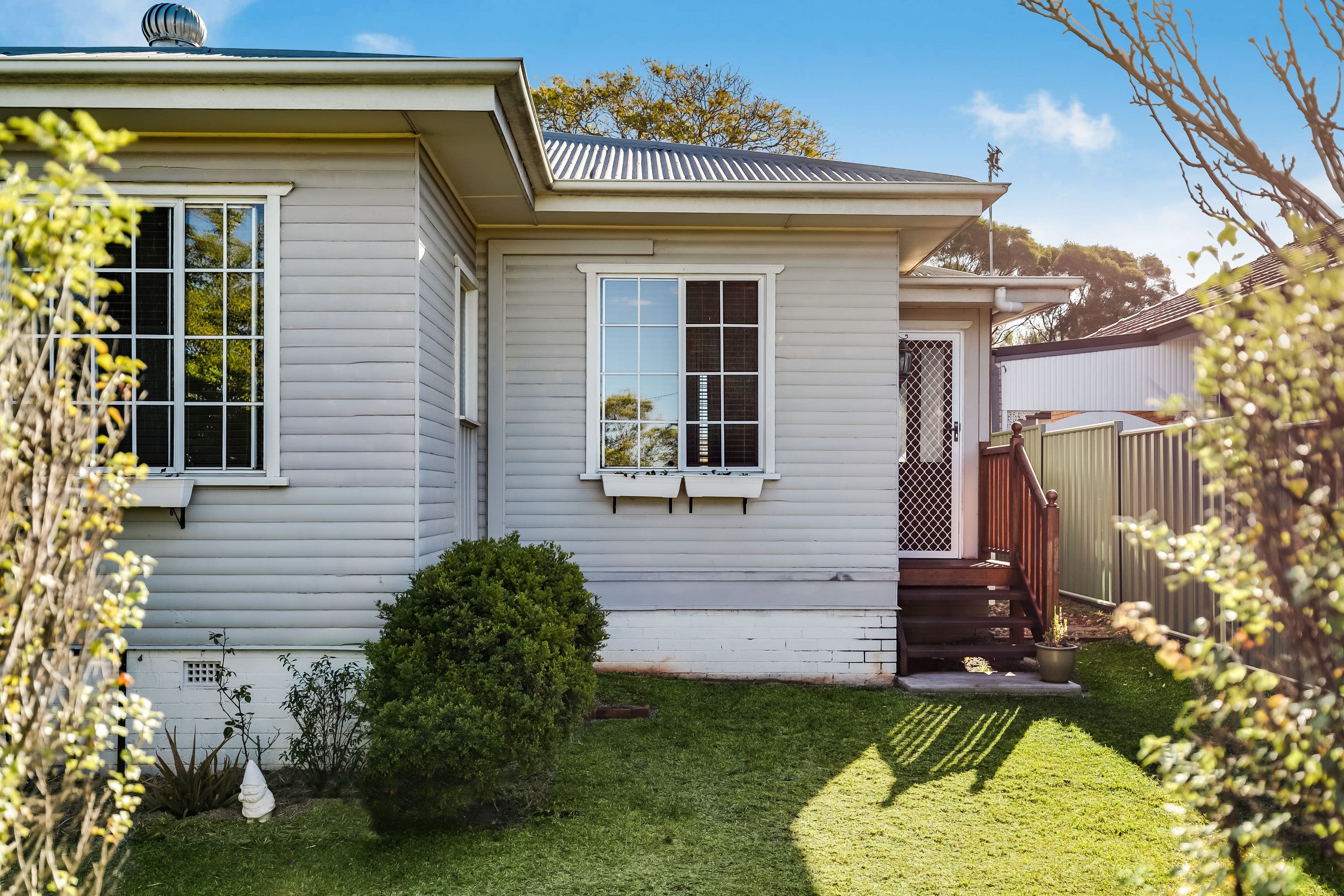 11 Blackdown Street, Harristown QLD 4350, Harristown - Thumbnail 2