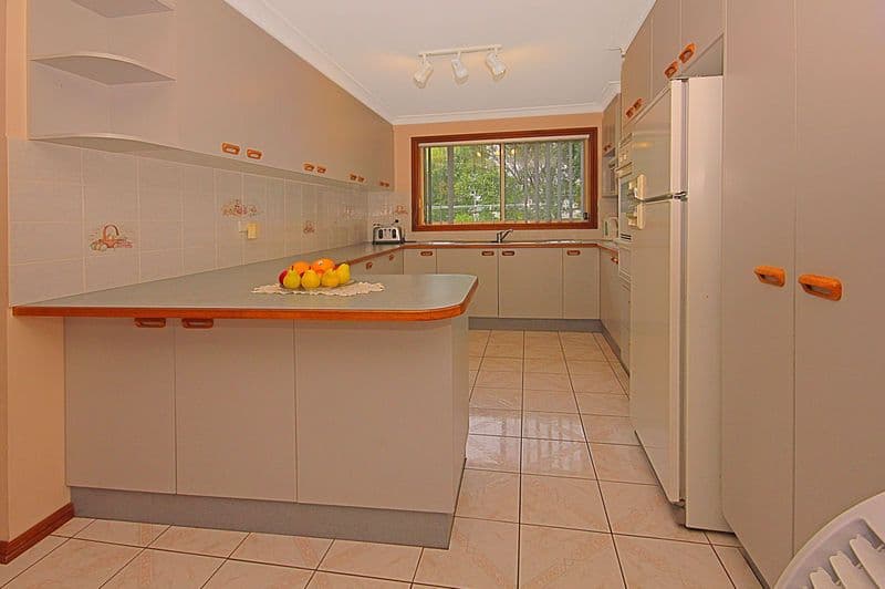 42 Ainslie Parade, TOMAKIN NSW 2537, Tomakin - Thumbnail 5