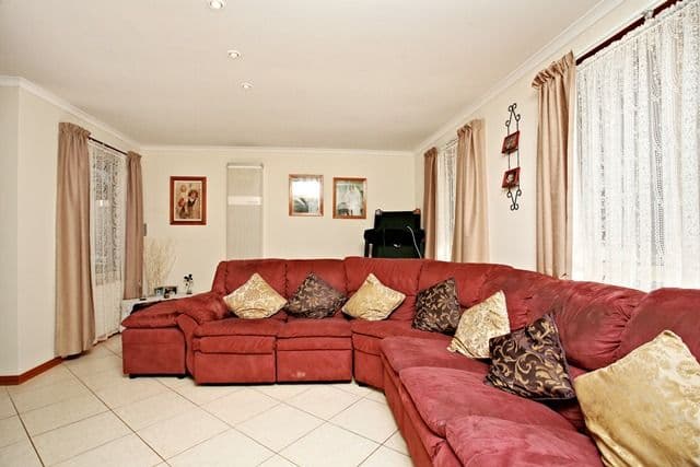 10 Cherrytree Crescent, BLAKEVIEW SA 5114, Blakeview - Thumbnail 5