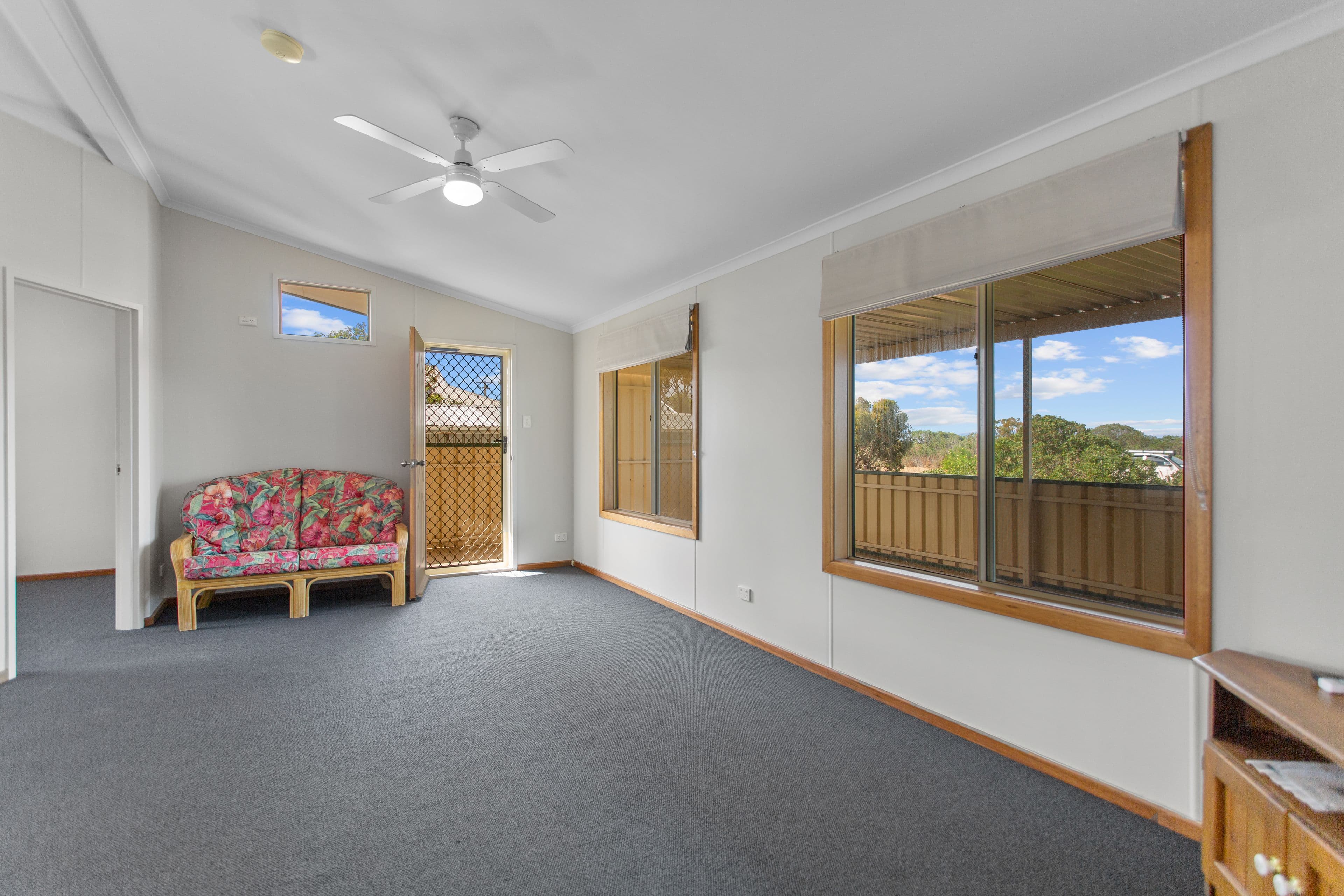25 The Avenue, Caroline Springs - Thumbnail 6