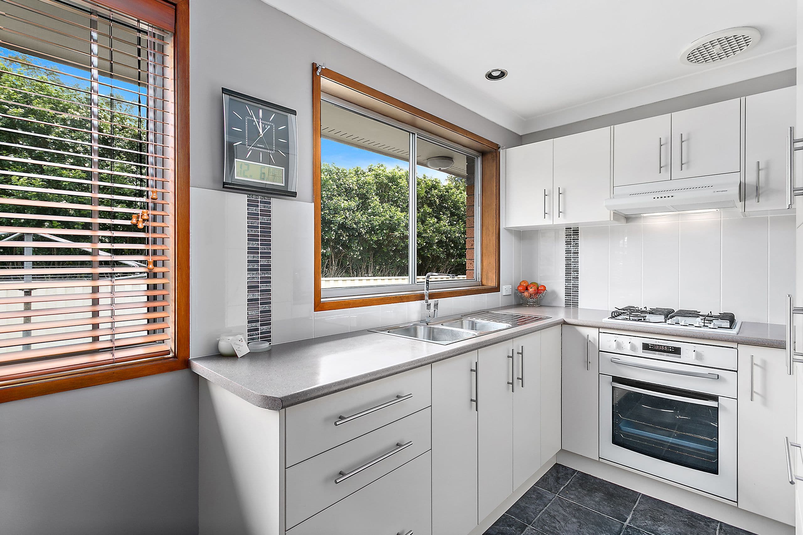 6 Ballantine Place, Horsley - Thumbnail 3