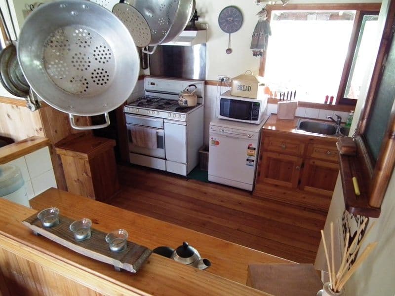 1310 Highlands Road, SEYMOUR VIC 3660, Seymour - Thumbnail 5