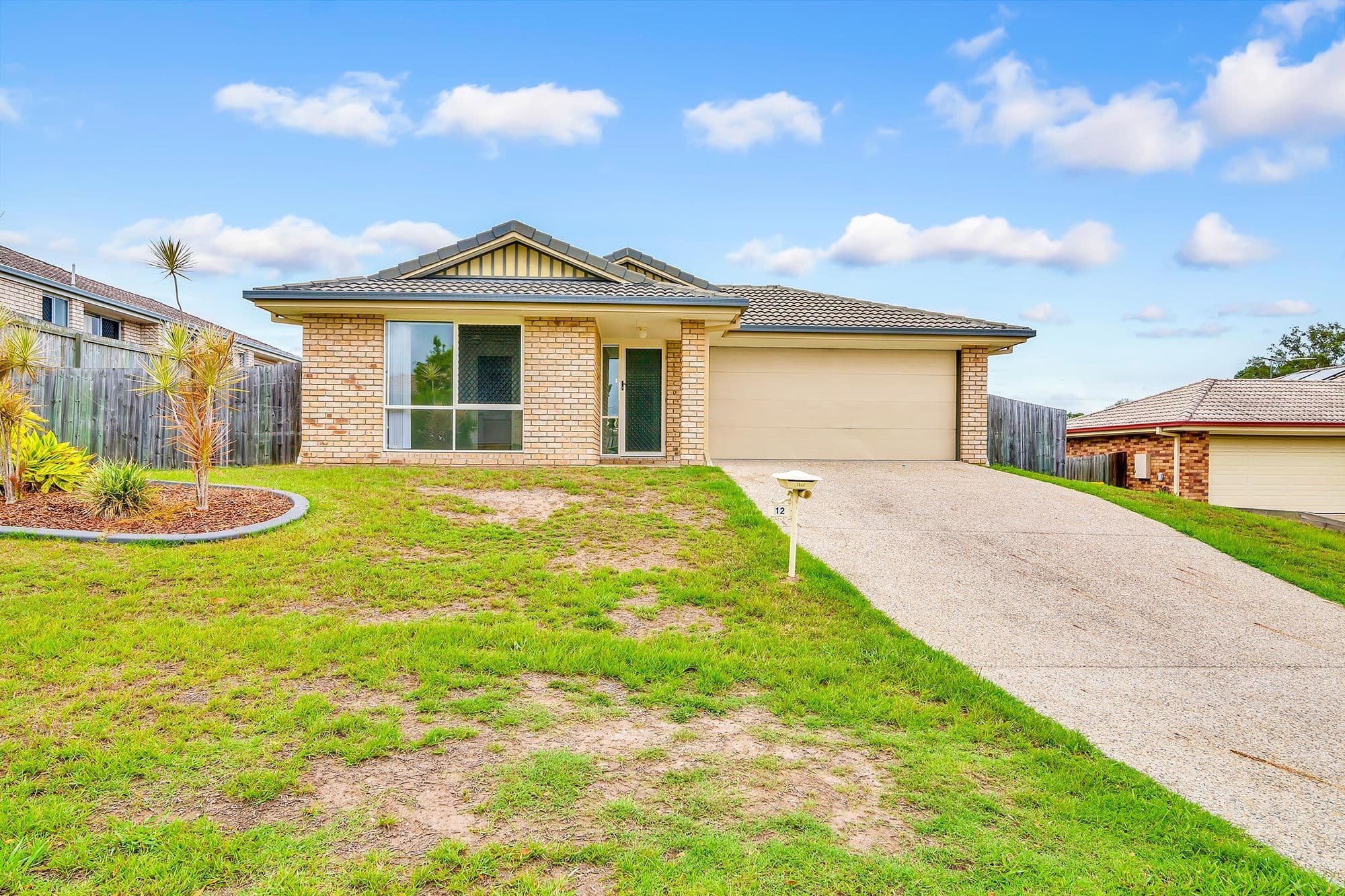 12 Brodie Court, Hillcrest QLD 4118, Hillcrest - Thumbnail 2