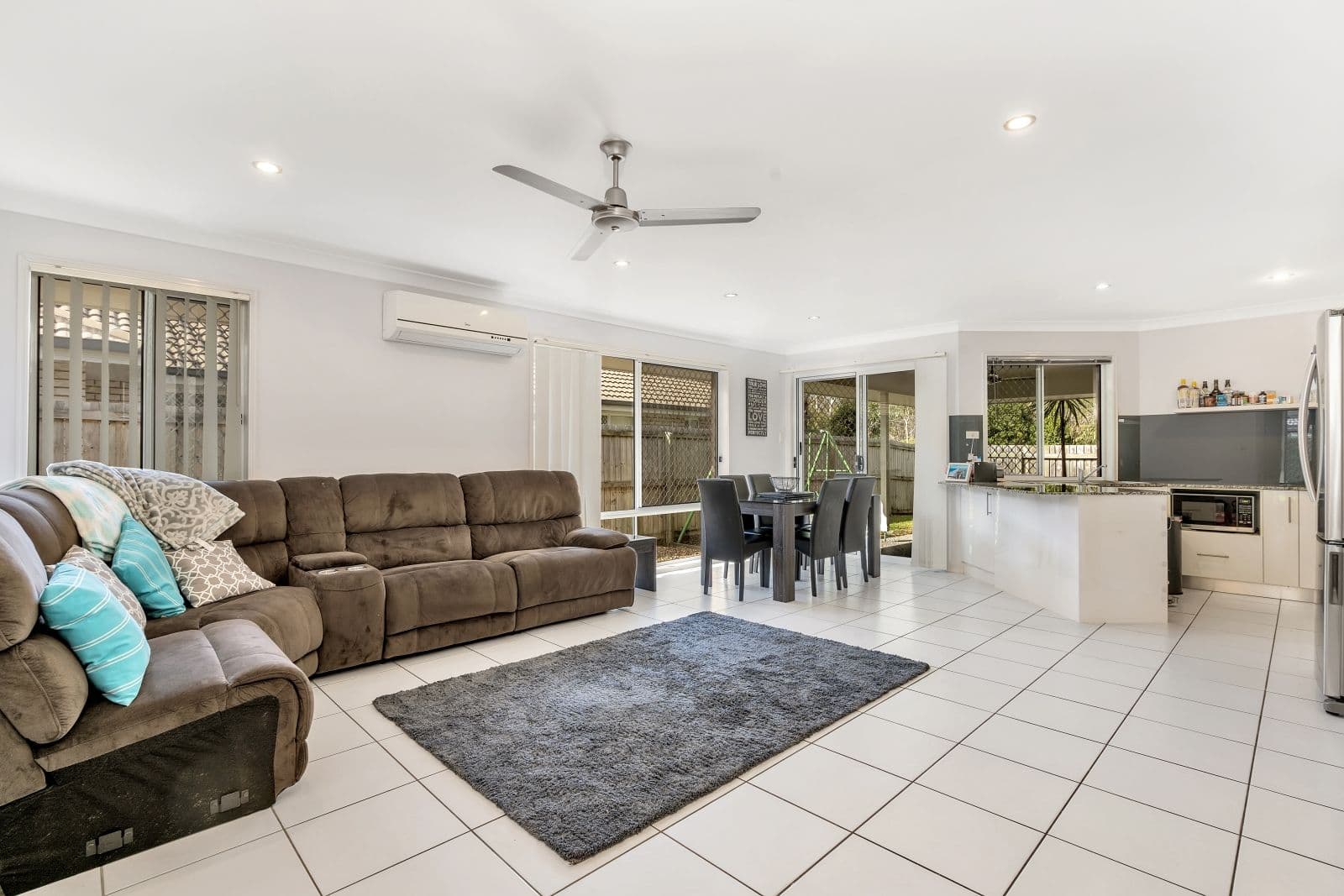 9 NEWMARKET Drive, Morayfield QLD 4506, Morayfield - Thumbnail 2